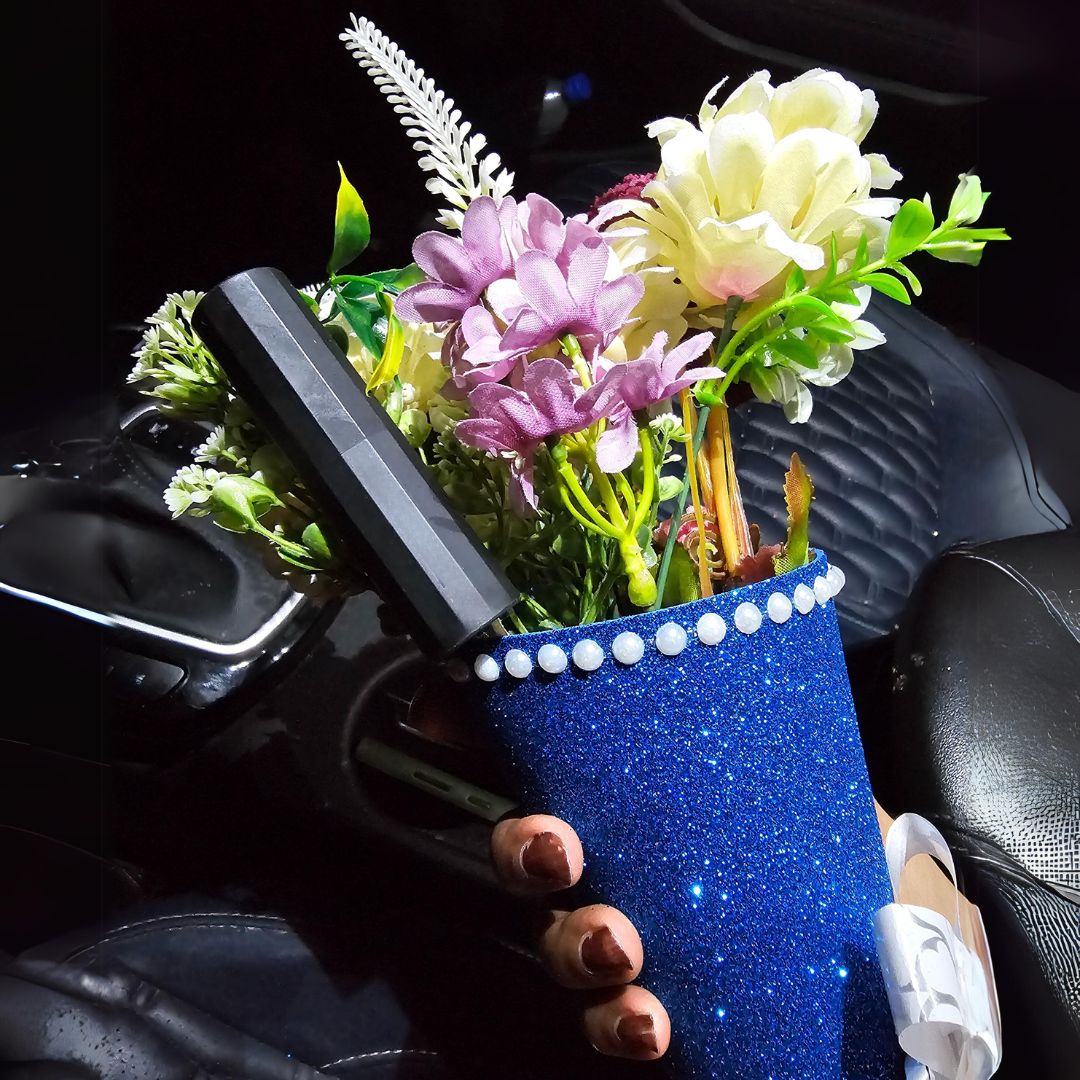 Lakme Lipstick Beautiful Flower Bouquet