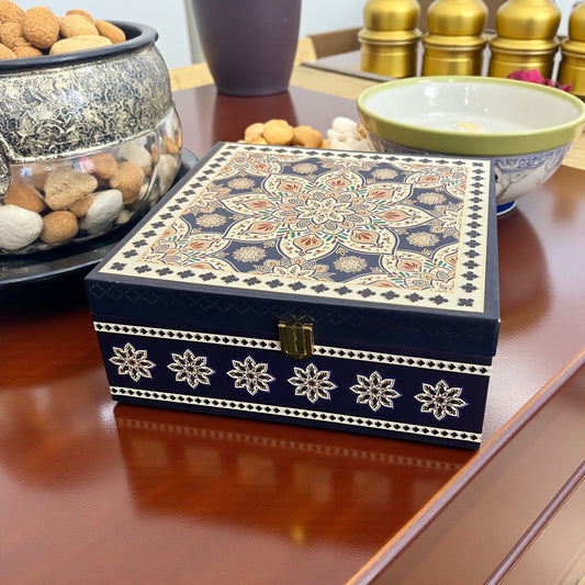 Dryfruits Gift Box With 4 Jars