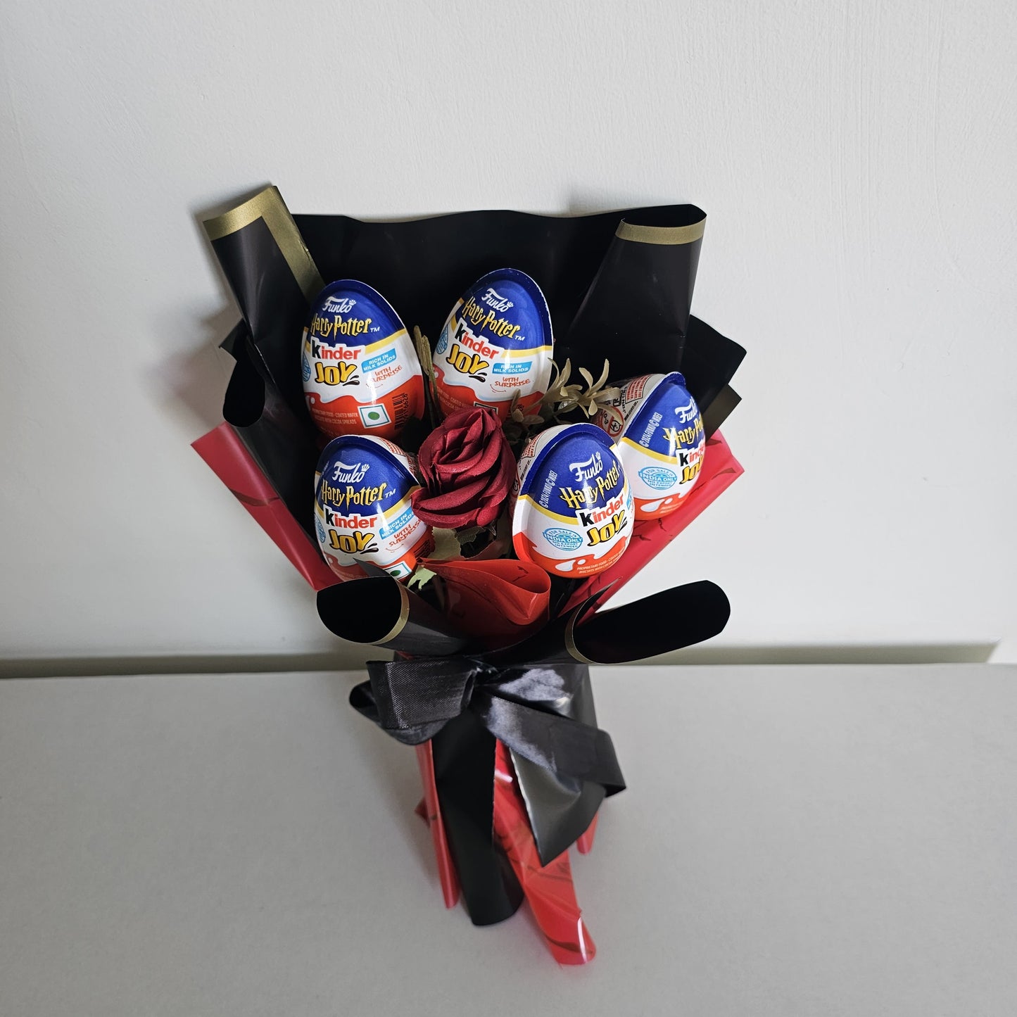 Harry Potter Kinderjoy Bouquet- Crimson Charm
