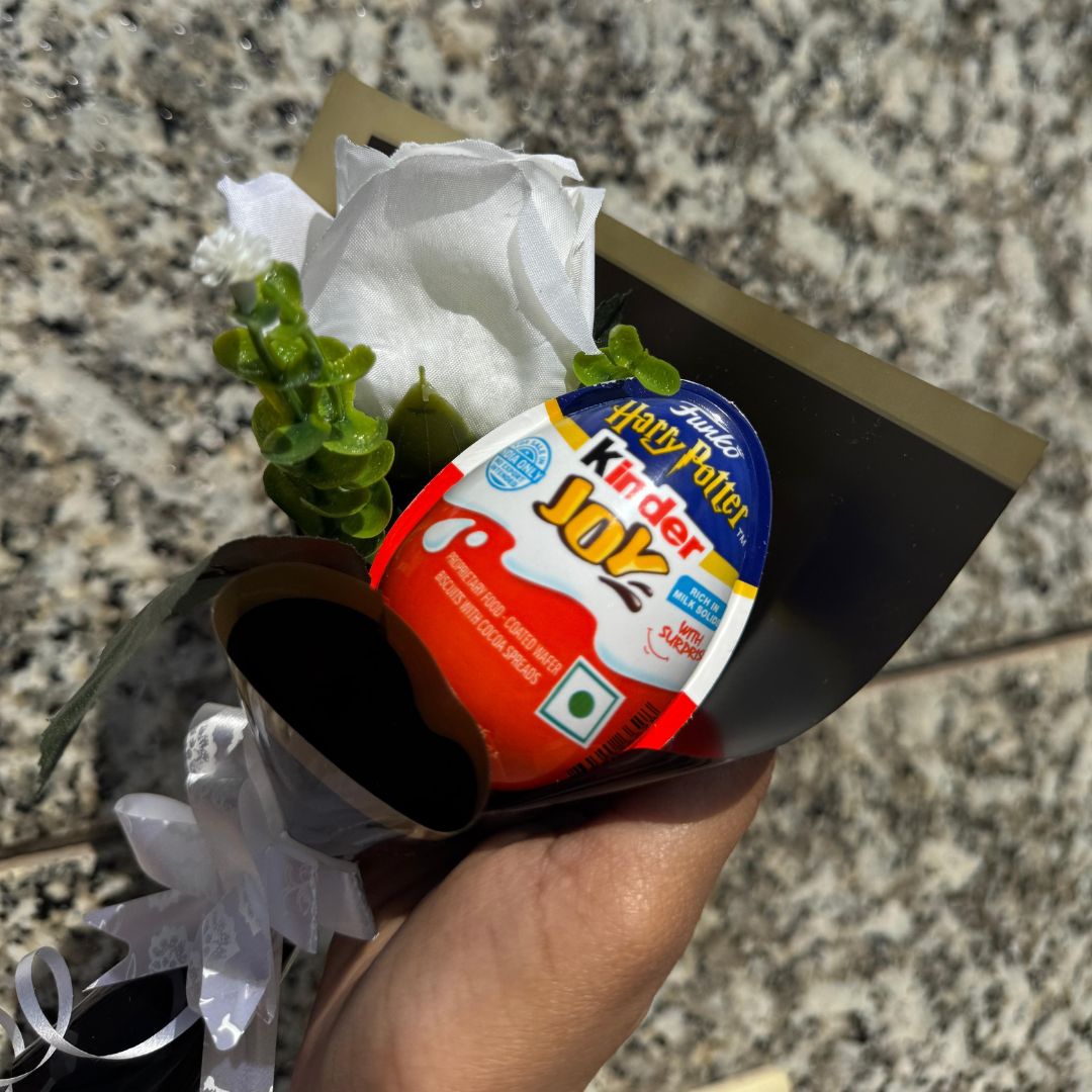 Harry Potter Kinderjoy Bouquet – Hogwarts Charm