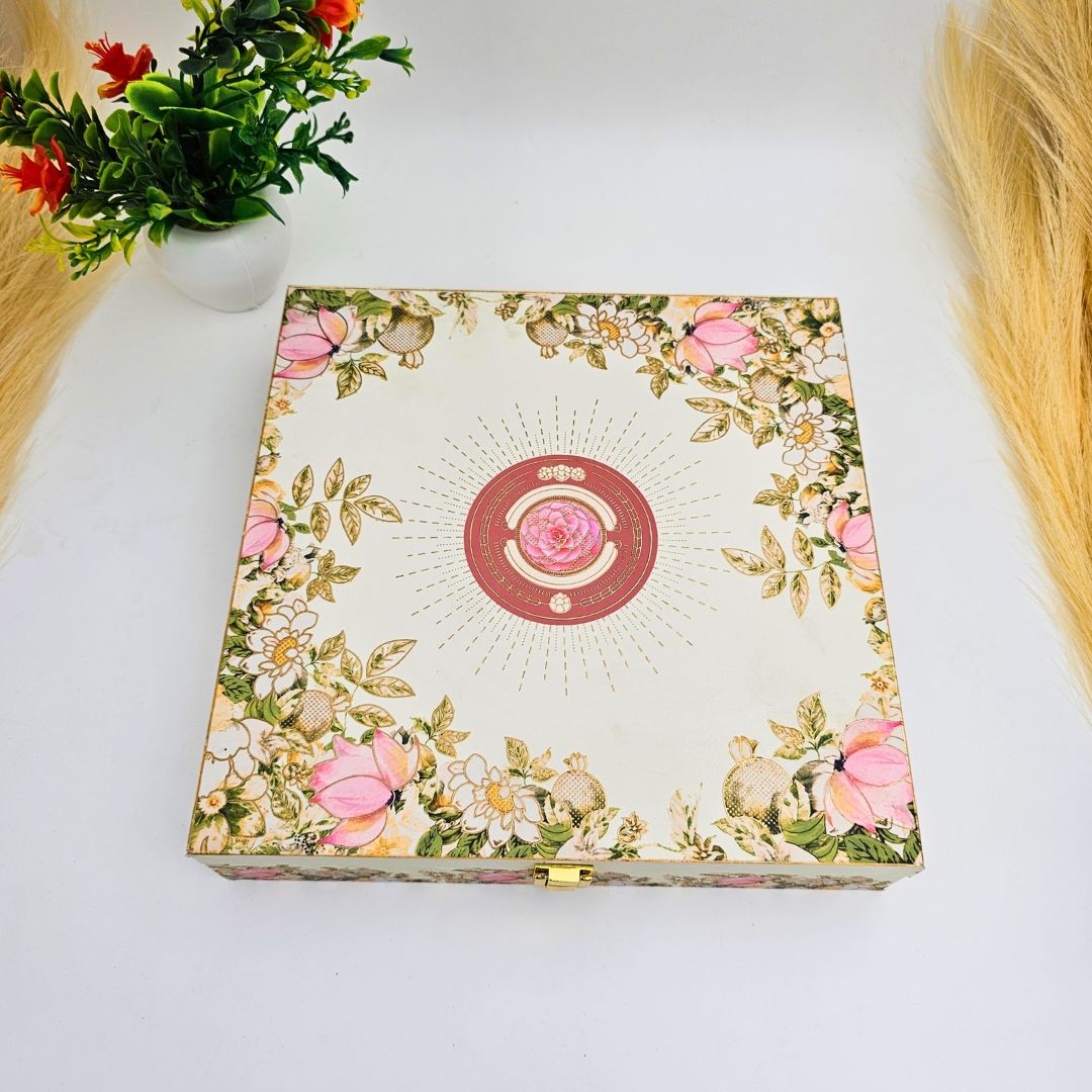 Printed 4 Partition Box With Dry Fruits