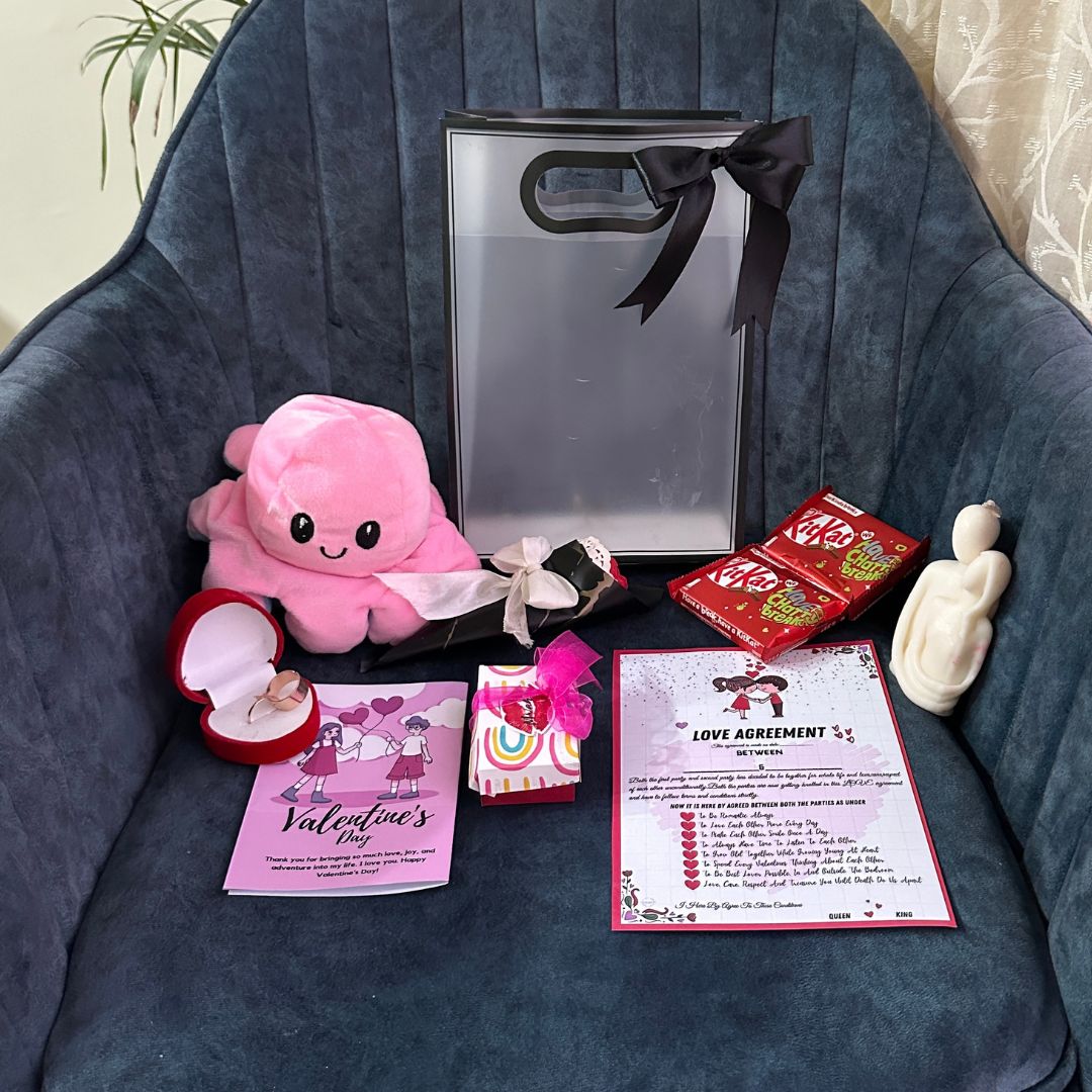 Carry Bag Hamper Valentine's Day Special