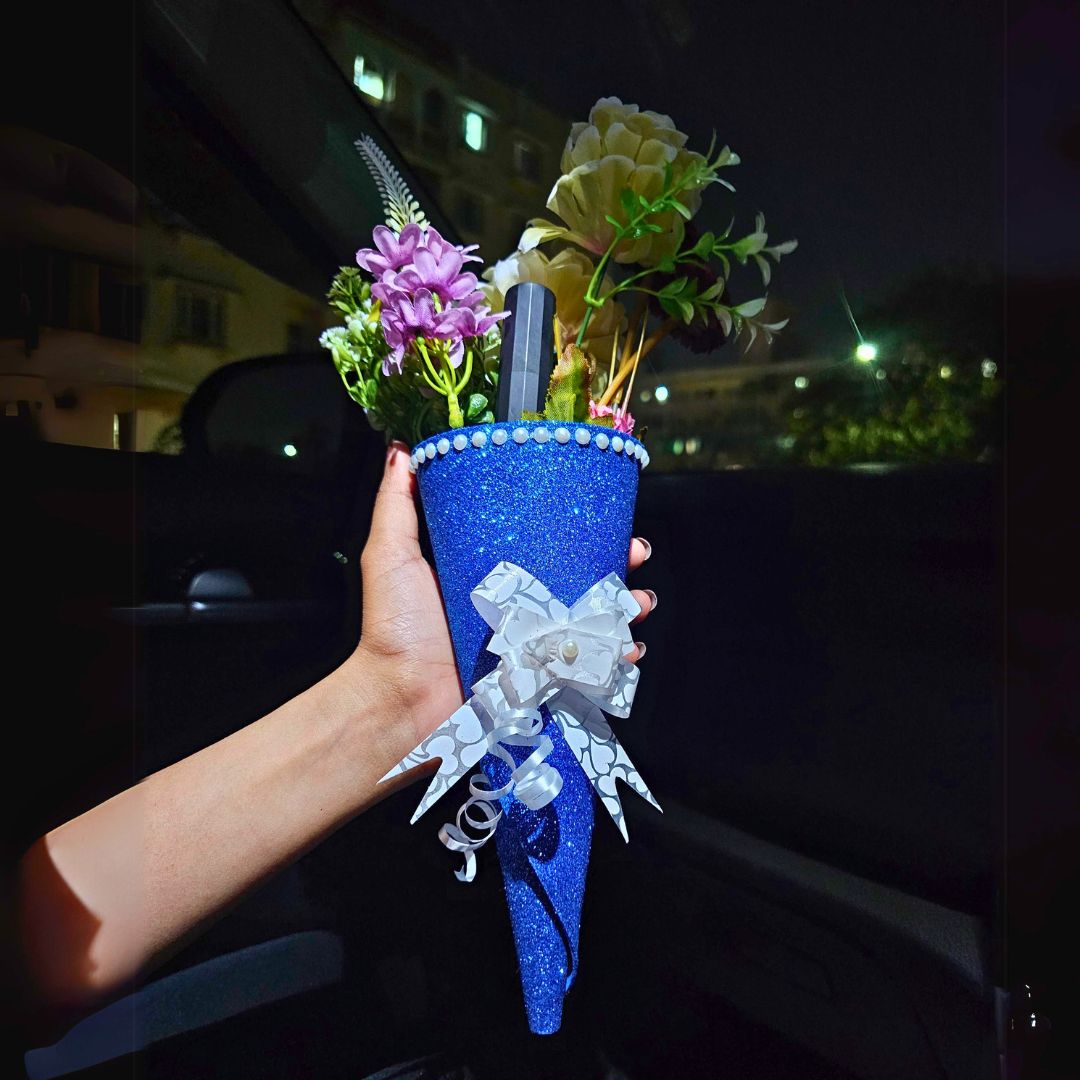 Lakme Lipstick Beautiful Flower Bouquet
