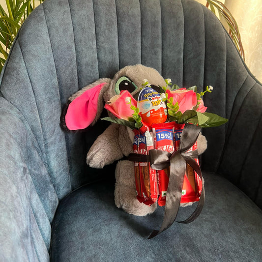 Teddy Bouquet With Chocolates